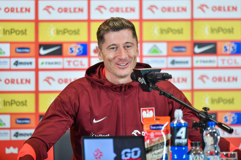 2025.10.06 Katowice
Pilka nozna Reprezentacja Polski Sezon 2025
Konferencja prasowa i trening reprezentacji Polski
N/z Robert Lewandowski, radosc
Foto Marcin Bulanda / PressFocus

2025.10.06 Katowice
Football Polish National Team Season 2025
Konferencja prasowa i trening reprezentacji Polski
Robert Lewandowski, radosc
Credit: Marcin Bulanda / PressFocus