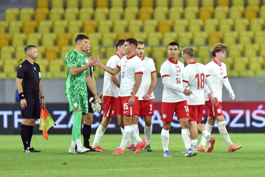 2025.10.10 Katowice
Pilka nozna , eliminacje, kwalifikacje do Mistrzostw Europy U-21
Polska - Czarnogora
N/z pilkarze reprezentacji Polski po meczu
Foto Krzysztof Porebski / PressFocus

2025.10.10 Katowice
Football , European Championship U21 gualifications
Poland - Montenegro
pilkarze reprezentacji Polski po meczu
Credit: Krzysztof Porebski / PressFocus