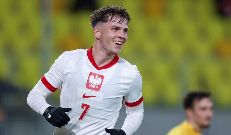 2025.10.10 Katowice
Pilka nozna Reprezentacja Polski U21 Eliminacje Mistrzostw Europy U-21 Sezon 2025/2026
Polska - Czarnogora
N/z Oskar Pietuszewski radosc, radosc po golu, radosc po bramce, gol, bramka
Foto Sebastian Sienkiewicz / PressFocus

2025.10.10 Katowice
Football Polish National Team U21 UEFA EURO 2027 Qualifying Season 2025/2026
Polska - Czarnogora
Oskar Pietuszewski radosc, radosc po golu, radosc po bramce, gol, bramka
Credit: Sebastian Sienkiewicz / PressFocus