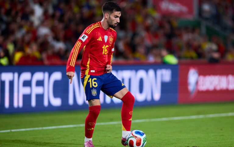 Spain v Georgia - FIFA World Cup, WM, Weltmeisterschaft, Fussball 2026 Group E European qualification ELCHE, SPAIN - OCTOBER 11: Alex Baena of Spain and Atletico de Madrid in action during the FIFA World Cup 2026 Group E Leg 3 European qualification football match between Spain and Georgia at Manuel Martinez Valero Stadium on October 11, 2025 in Elche, Spain. Photos by Jose Torres/Photo Players Images/Magara Press Elche Estadio Manuel Martinez Valero Alicante Spain Copyright: xJosexTorresx
2025.10.11 Elche
pilka nozna , eliminacje , kwalifikacje do mistrzostw swiata 2026
Hiszpania - Gruzja
Foto IMAGO/PressFocus

!!! POLAND ONLY !!!
