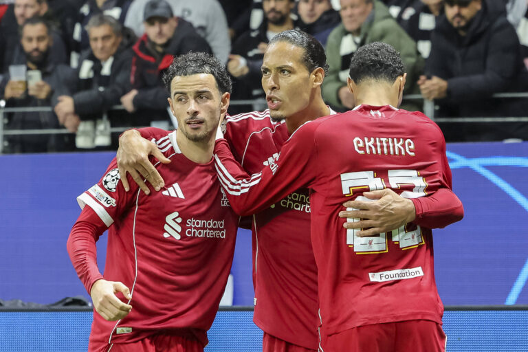 Torjubel FC Liverpool beim 1:2 durch Virgil van Dijk FC Liverpool, 04 , Deutschland, UEFA Champions League, 3. Spieltag, 2025/2026, Eintracht Frankfurt vs. FC Liverpool, 22.10.2025, Frankfurt Stadion, Frankfurt, Deutschland Frankfurt Frankfurt Stadion Hessen Deutschland *** Goal celebration Liverpool FC at 1 2 by Virgil van Dijk Liverpool FC, 04 , Germany, UEFA Champions League, Matchday 3, 2025 2026, Eintracht Frankfurt vs Liverpool FC, 22 10 2025, Frankfurt Stadion, Frankfurt, Germany Frankfurt Frankfurt Stadion Hessen Germany Copyright: xGrantxHubbsx
2025.10.22 Frankfurt
pilka nozna , liga mistrzow
Eintracht Frankfurt - FC Liverpool
Foto IMAGO/PressFocus

!!! POLAND ONLY !!!
