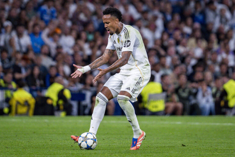 Real Madrid CF vs Juventus FC - UEFA Champions League 2025/26 League Phase MD3 Eder Militao of Real Madrid protests during the UEFA Champions League 2025/26 League Phase MD3 match between Real Madrid C.F. and Juventus at Estadio Santiago Bernabeu on October 22, 2025 in Madrid, Spain. Madrid Estadio Santiago Bernabeu Madrid Spain Copyright: xAlbertoxGardinx AGardin_20251022_Foot_Cham_ReaMad_Juv_0832
2025.10.22 Madryt
pilka nozna , liga mistrzow
Real Madryt - Juventus Turyn
Foto IMAGO/PressFocus

!!! POLAND ONLY !!!
