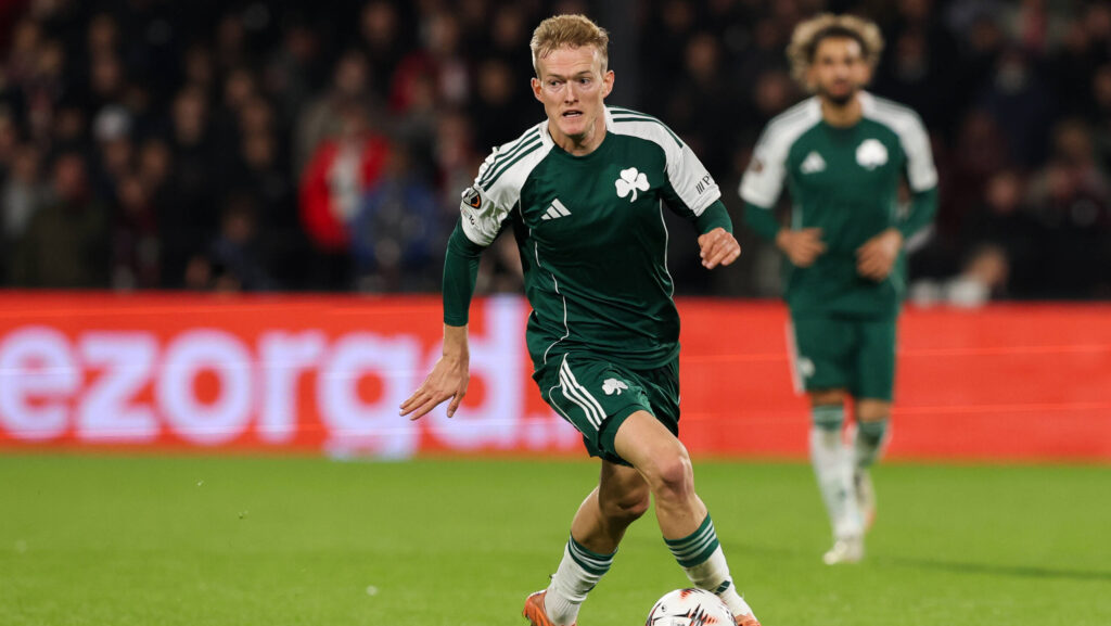 2025-10-23 Feyenoord v Panathinaikos - UEFA Europa League, League phase, MD3 ROTTERDAM, NETHERLANDS - OCTOBER 23: Karol Swiderski of Panathinaikos runs with the ball during the UEFA Europa League, League phase, MD3 match between Feyenoord and Panathinaikos at Stadion Feijenoord on October 23, 2025 in Rotterdam, Netherlands. Rotterdam Stadion Feijenoord Netherlands Content not available for redistribution in The Netherlands directly or indirectly through any third parties. Copyright: xHansxvanxderxValkx
2025.10.23 Rotterdam
pilka nozna , liga Europy
Feyenoord Rotterdam - Panathinaikos Ateny
Foto IMAGO/PressFocus

!!! POLAND ONLY !!!