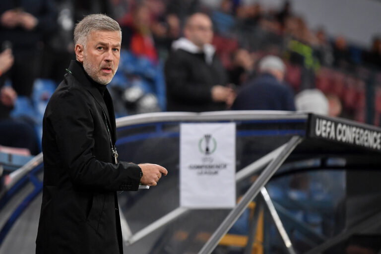 2025.10.23 Krakow
Pilka nozna Liga Konferencji UEFA sezon 2025/26 Faza ligowa 2 kolejka
Szachtar Donieck - Legia Warszawa
N/z Edward Iordanescu
Foto Mateusz Sobczak / PressFocus

2025.10.23 Krakow
Football UEFA Conference League 2025/26 season League phase Matchday 2
Shakhtar Donetsk - Legia Warsaw
Edward Iordanescu
Credit: Mateusz Sobczak / PressFocus