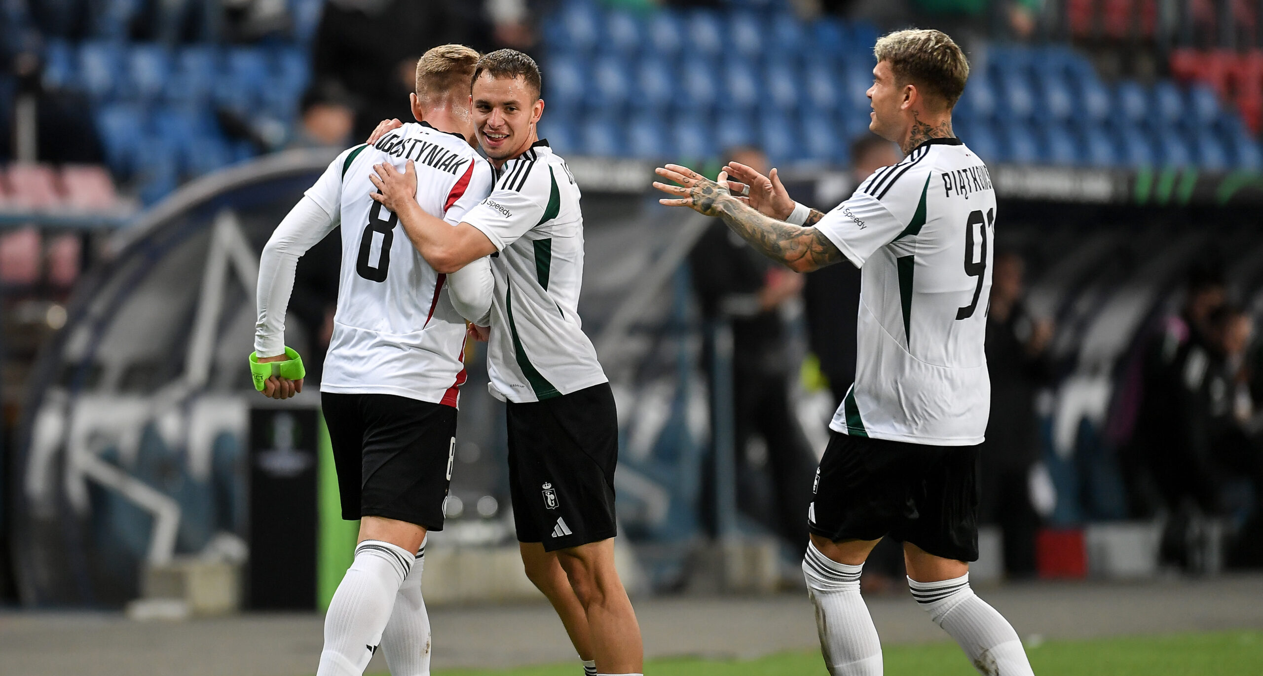 2025.10.23 Krakow
Pilka nozna Liga Konferencji UEFA sezon 2025/26 Faza ligowa 2 kolejka
Szachtar Donieck - Legia Warszawa
N/z Rafal Augustyniak Kacper Chodyna Kamil Piatkowski radosc gol
Foto Mateusz Sobczak / PressFocus

2025.10.23 Krakow
Football UEFA Conference League 2025/26 season League phase Matchday 2
Shakhtar Donetsk - Legia Warsaw
Rafal Augustyniak Kacper Chodyna Kamil Piatkowski radosc gol
Credit: Mateusz Sobczak / PressFocus