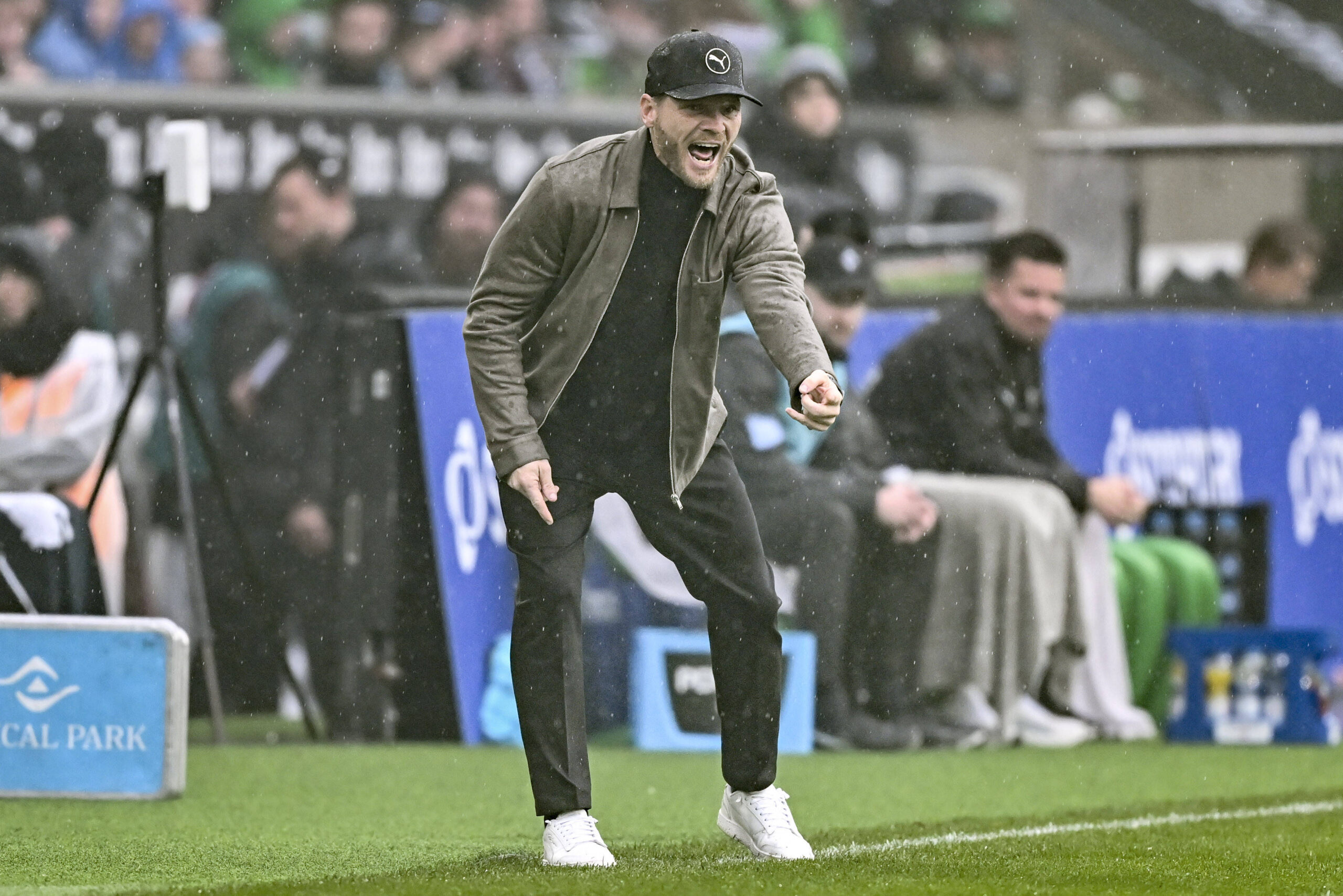 Eugen Polanski Moenchengladbach Gestik / Geste / gestikuliert / 25.10.2025 Fussball Borussia Moenchengladbach vs FC Bayern Muenchen , Borussia-Park, Moenchengladbach, DFB/DFL REGULATIONS PROHIBIT ANY USE OF PHOTOGRAPHS AS IMAGE SEQUENCES AND/OR QUASI-VIDEO *** Eugen Polanski Moenchengladbach gestures gestures gestures 25 10 2025 Soccer Borussia Moenchengladbach vs FC Bayern Muenchen , Borussia Park, Moenchengladbach, DFB DFL REGULATIONS PROHIBIT ANY USE OF PHOTOGRAPHS AS IMAGE SEQUENCES AND OR QUASI VIDEO Copyright: xpepphotox/xHorstxMauelshagenx pep00321, pep_20251025_hm_174880
2025.10.25 Moenchengladbach
pilka nozna , liga niemiecka
Borussia Moenchengladbach - Bayern Monachium
Foto IMAGO/PressFocus

!!! POLAND ONLY !!!