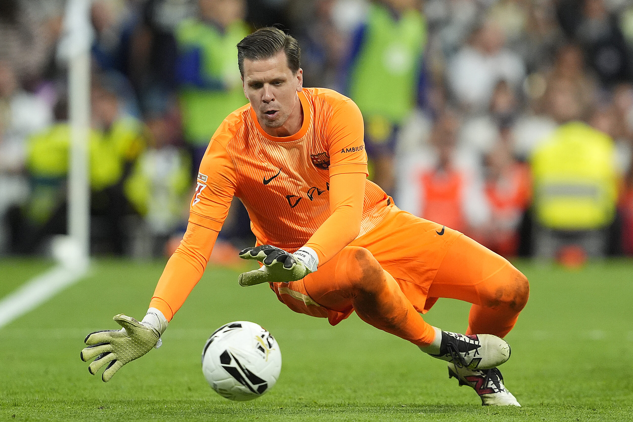 FC Barcelona&#039;s Wojciech Szczesny during La Liga match. October 26, 2025. (Photo by Acero/Alter Photos/Sipa USA)
2025.10.26 Madryt
pilka nozna liga hiszpanska
Real Madryt - FC Barcelona
Foto Alter Photos/SIPA USA/PressFocus

!!! POLAND ONLY !!!