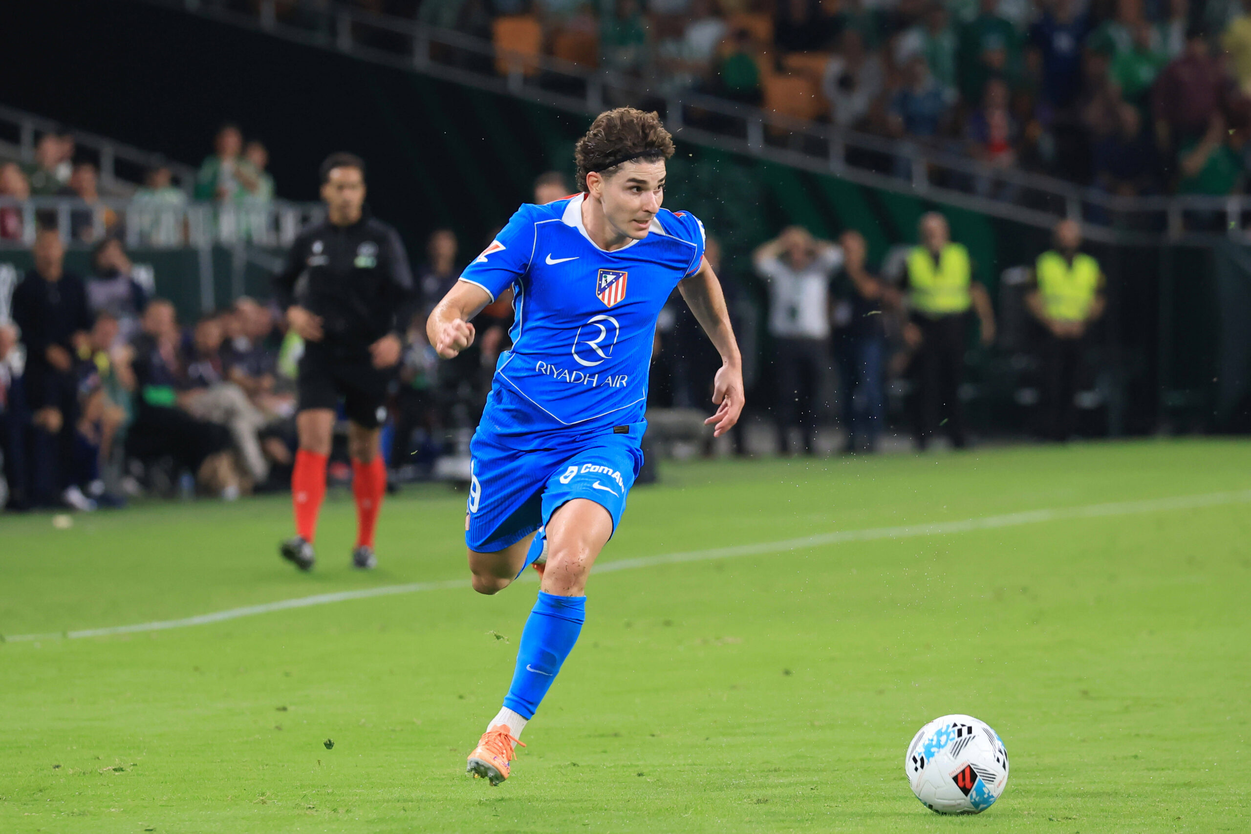 Footbal - LaLiga - Real Betis Balompie vs Atletico de Madrid SPAIN, SEVILLA, OCTOBRE 27. Julian Alvarez of Atletico de Madrid during the LaLiga EA Sports football Match between Real Betis Balompie and Atletico de Madrid at Estadio La Cartuja on Octobre 27, 2025 in Sevilla, Spain. Photo by Manuel Blondeau/ AOP.Press Sevilla Estadio La Cartuja Andalusia Spain Copyright: x ManuelxBlondeau/AOP.Pressx AOP20251027-0078
2025.10.27 Sewilla
pilka nozna , liga hiszpanska
Real Betis Sewilla - Atletico Madryt
Foto IMAGO/PressFocus

!!! POLAND ONLY !!!