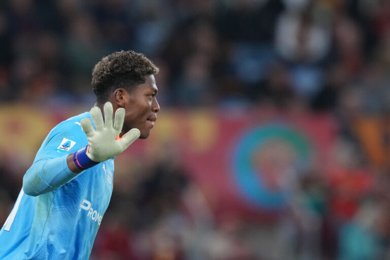 ParmaÕs goalkeeper Zion Suzuki during the Serie A EniLive soccer match between Roma and Parma at the Rome&#039;s Olympic stadium, Italy - Wednesday October 29, 2025 - Sport  Soccer ( Photo by Alfredo Falcone/LaPresse ) (Photo by Alfredo Falcone/LaPresse/Sipa USA)
2025.10.29 Rzym
pilka nozna liga wloska
AS Roma - Parma Calcio
Foto LaPresse/SIPA USA/PressFocus

!!! POLAND ONLY !!!