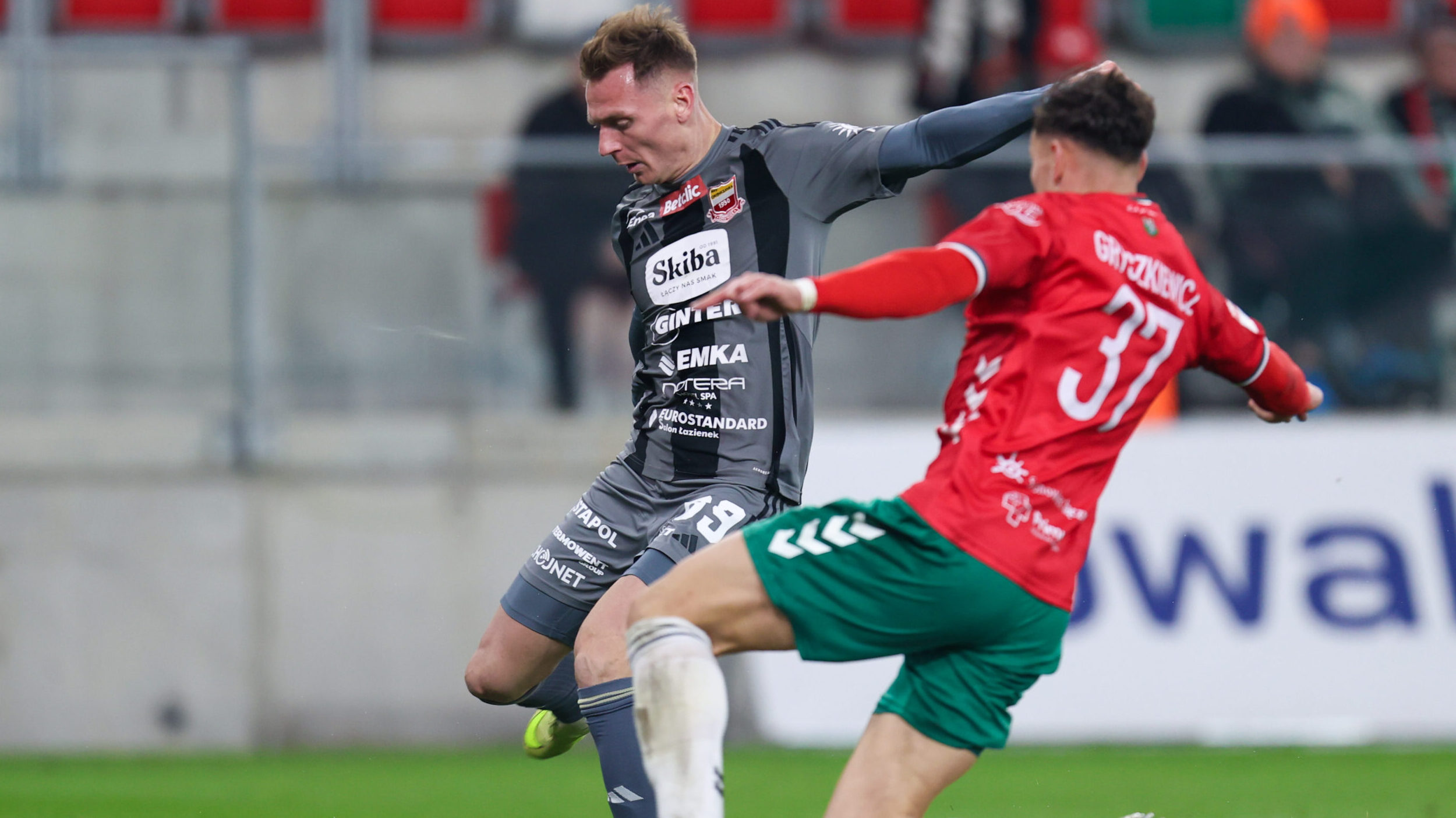 2025.10.31 Sosnowiec
Pilka nozna Betclic 2 Liga Sezon 2025/2026
Zaglebie Sosnowiec - Chojniczanka Chojnice
N/z Adrian Gryszkiewicz Damian Michalik 
Foto Sebastian Sienkiewicz / PressFocus

2025.10.31 Sosnowiec
Football - Polish Betclic 2 league Season 2025/2026
Zaglebie Sosnowiec - Chojniczanka Chojnice
Adrian Gryszkiewicz
Credit: Sebastian Sienkiewicz / PressFocus