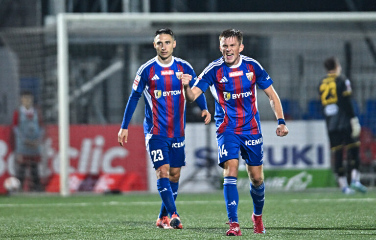 2025.11.02 Bytom
Pilka nozna Betclic 1 Liga sezon 2025/2026
Polonia Bytom - Znicz Pruszkow
N/z Bramka gol radosc Grzegorz Szymusik Jakub Arak
Foto Lukasz Sobala / PressFocus

2025.11.02 Bytom
Football Polish First League season 2025/2026
Polonia Bytom - Znicz Pruszkow
Bramka gol radosc Grzegorz Szymusik Jakub Arak
Credit: Lukasz Sobala / PressFocus