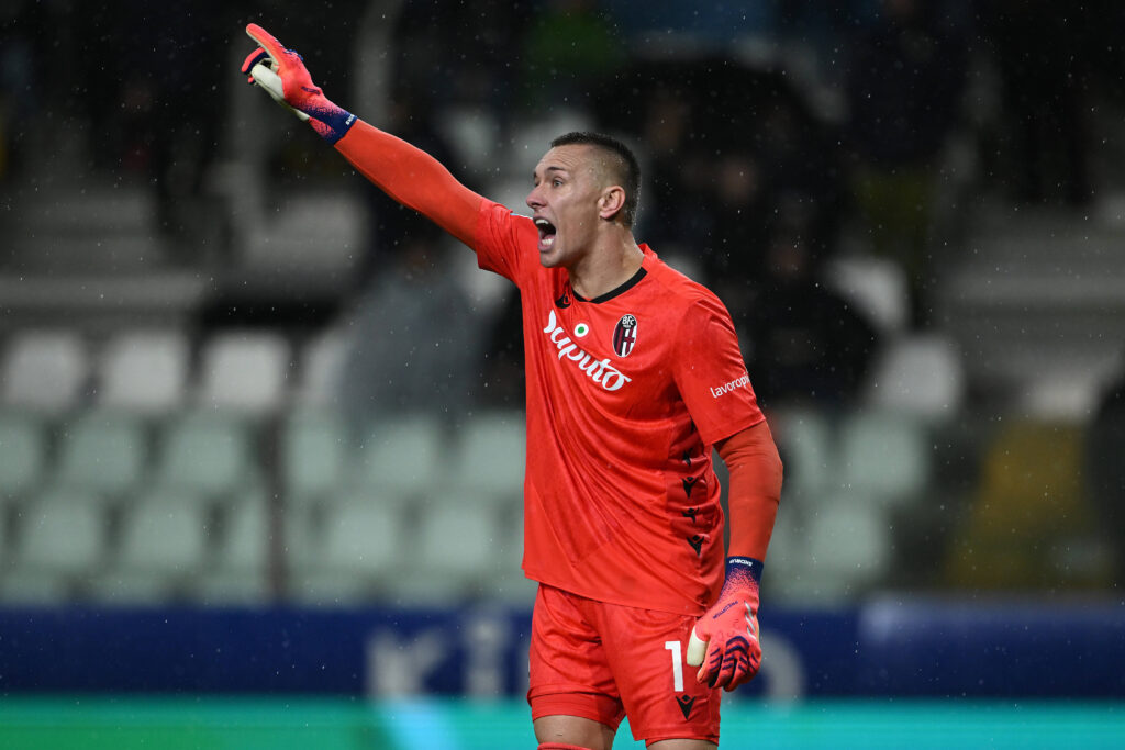 Cm Parma 02/11/2025 - campionato di calcio Serie A / Parma-Bologna / foto Cristiano Mazzi/Image nella foto: Lukasz Skorupski PUBLICATIONxNOTxINxITA
2025.11.02 Parma
pilka nozna , liga wloska
Parma Calcio - Bologna FC
Foto IMAGO/PressFocus

!!! POLAND ONLY !!!