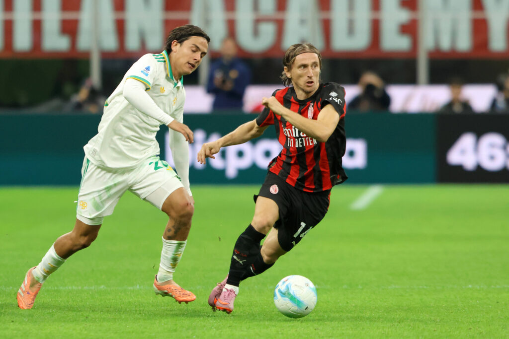 PAULO DYBALA, Roma, LUKA MODRIC, Milan, Serie A, 2025-26, Milan vs Roma 1-0, 02-11-2025, Contrasto, Action SERIE A 2025-26 MILAN-ROMA 1-0
2025.11.02 Mediolan
pilka nozna , liga wloska
AC Milan - AS Roma
Foto IMAGO/PressFocus

!!! POLAND ONLY !!!