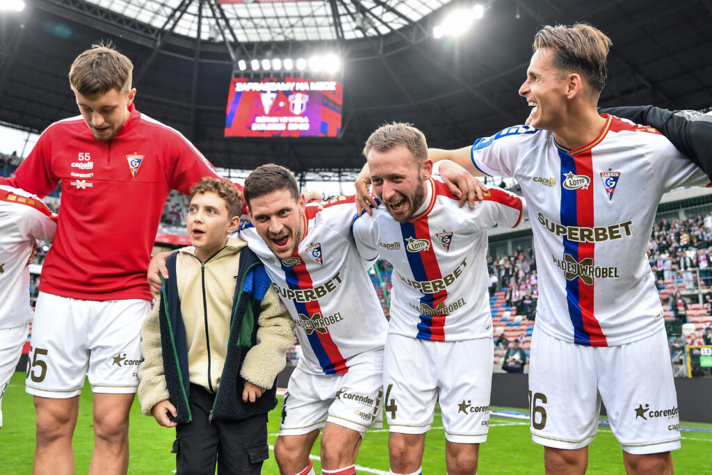2025.11.02 Zabrze
Pilka nozna PKO Ekstraklasa sezon 2025/2026
Gornik Zabrze - Arka Gdynia
N/z Maksymilian Pingot Erik Janza Jaroslaw Kubicki Pawel Olkowski
Foto PressFocus / PressFocus

2025.11.02 Zabrze
Football Polish League PKO Ekstraklasa season 2025/2026
Gornik Zabrze - Arka Gdynia
Maksymilian Pingot Erik Janza Jaroslaw Kubicki Pawel Olkowski
Credit: PressFocus / PressFocus