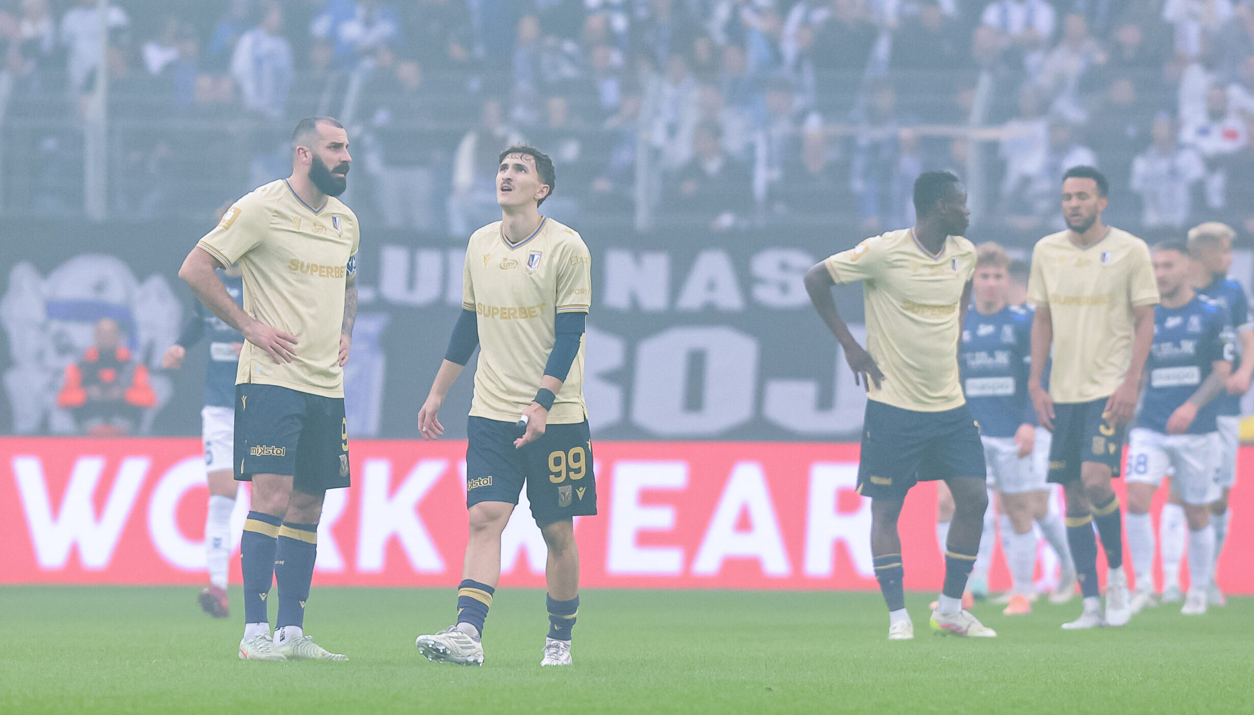 2025.11.02 Poznan
Pilka nozna Ekstraklasa sezon 2025/2026
Lech Poznan - Motor Lublin
N/z Mikael Ishak Pablo Rodriguez
Foto Pawel Jaskolka / PressFocus

2025.11.02 Poznan
Football Polish Ekstraklasa season 2025/2026
Lech Poznan - Motor Lublin
Credit: Pawel Jaskolka / PressFocus