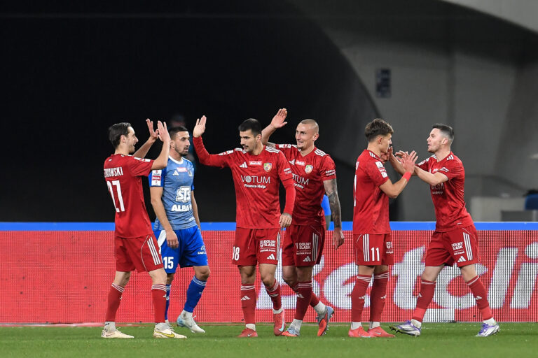 2025.11.07 Chorzow
Pilka nozna Betclic 1. Liga sezon 2025/2026
Ruch Chorzow - Miedz Legnica
N/z Juliusz Letniowski Kamil Antonik Daniel Stanclik Gleb Kuchko radosc gol
Foto PressFocus

2025.11.07 Chorzow
Football Polish first league - second level 2025/26 season
Ruch Chorzow - Miedz Legnica
Juliusz Letniowski Kamil Antonik Daniel Stanclik Gleb Kuchko radosc gol
Credit: PressFocus