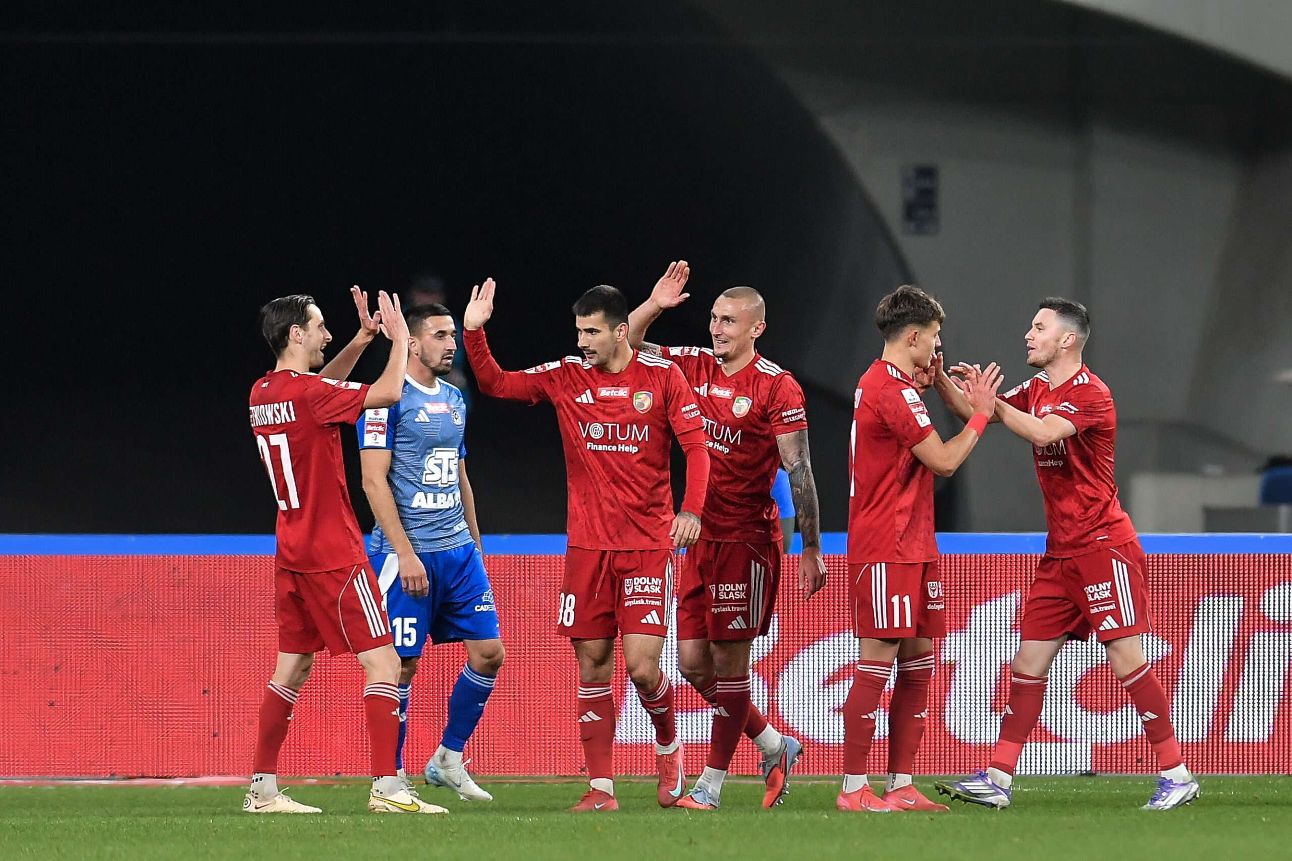 2025.11.07 Chorzow
Pilka nozna Betclic 1. Liga sezon 2025/2026
Ruch Chorzow - Miedz Legnica
N/z Juliusz Letniowski Kamil Antonik Daniel Stanclik Gleb Kuchko radosc gol
Foto PressFocus

2025.11.07 Chorzow
Football Polish first league - second level 2025/26 season
Ruch Chorzow - Miedz Legnica
Juliusz Letniowski Kamil Antonik Daniel Stanclik Gleb Kuchko radosc gol
Credit: PressFocus