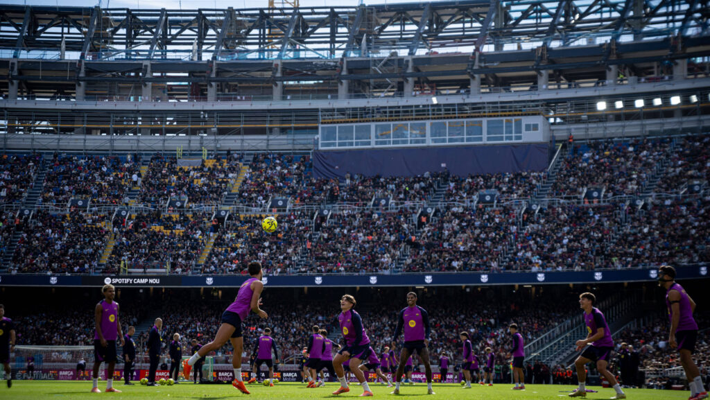 Player of FC Barcelona during FC Barcelona&#039;s first training at Spotify Camp Nou following its renovation. At Spotify Camp Nou in Barcelona, , Spain, on November 07 2025. Photo by Felipe Mondino-/ ipa-agency.net - //IPAPRESSITALY_IPA_Agency_IPA67649015/Credit:/IPA/SIPA/2511071400
2025.11.07 Barcelona
pilka nozna liga hiszpanska
FC Barcelona - trening na Camp Nou
Foto /IPA/SIPA/PressFocus

!!! POLAND ONLY !!!