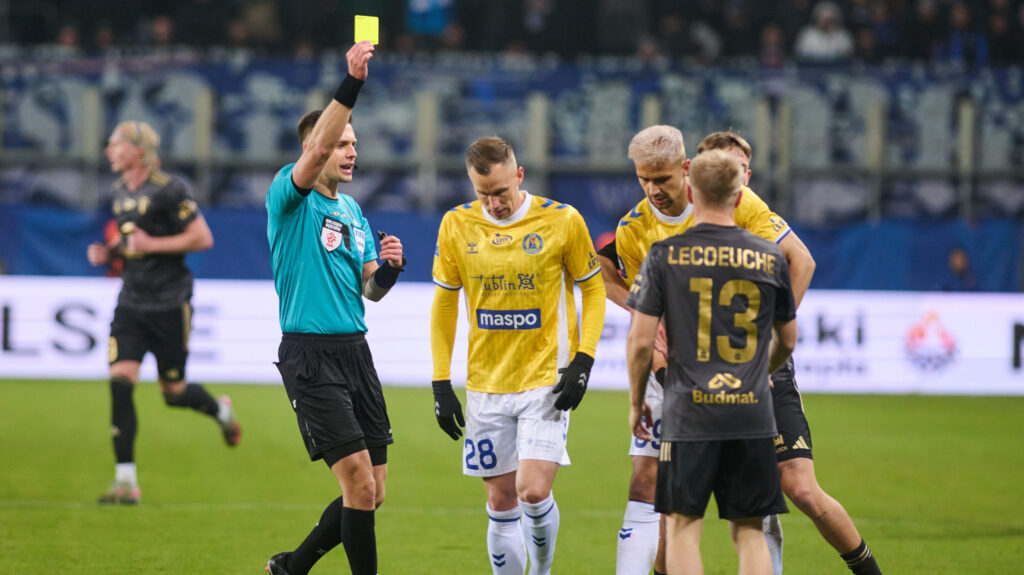 2025.11.08 Lublin pilka nozna PKO Ekstraklasa sezon 2025/2026 
Motor Lublin - Wisla Plock
N/z  Damian Sylwestrzak Pawel Stolarski Marek Bartos 
Foto Ireneusz Wnuk / PressFocus

2025.11.08 Lublin Football - Polish PKO Ekstraklasa season 2025/2026 
Motor Lublin - Wisla Plock
Damian Sylwestrzak Pawel Stolarski Marek Bartos 
Credit: Ireneusz Wnuk / PressFocus