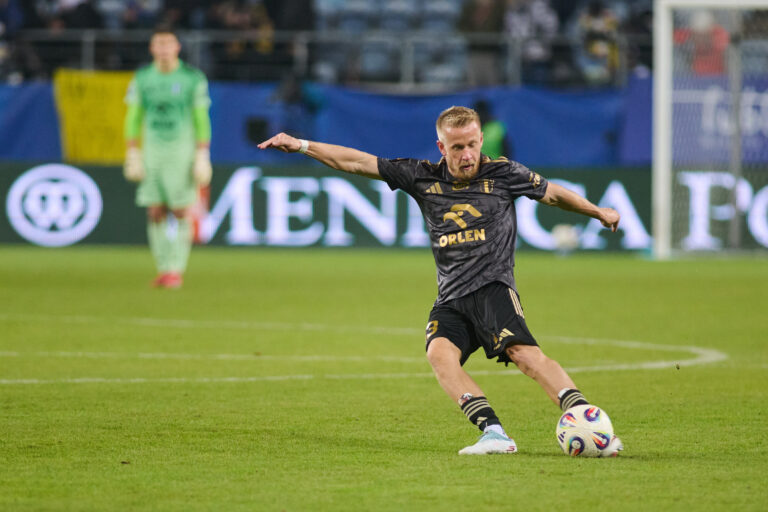 2025.11.08 Lublin pilka nozna PKO Ekstraklasa sezon 2025/2026 
Motor Lublin - Wisla Plock
N/z  Quentin Lecoeuche
Foto Ireneusz Wnuk / PressFocus

2025.11.08 Lublin Football - Polish PKO Ekstraklasa season 2025/2026 
Motor Lublin - Wisla Plock
Quentin Lecoeuche
Credit: Ireneusz Wnuk / PressFocus