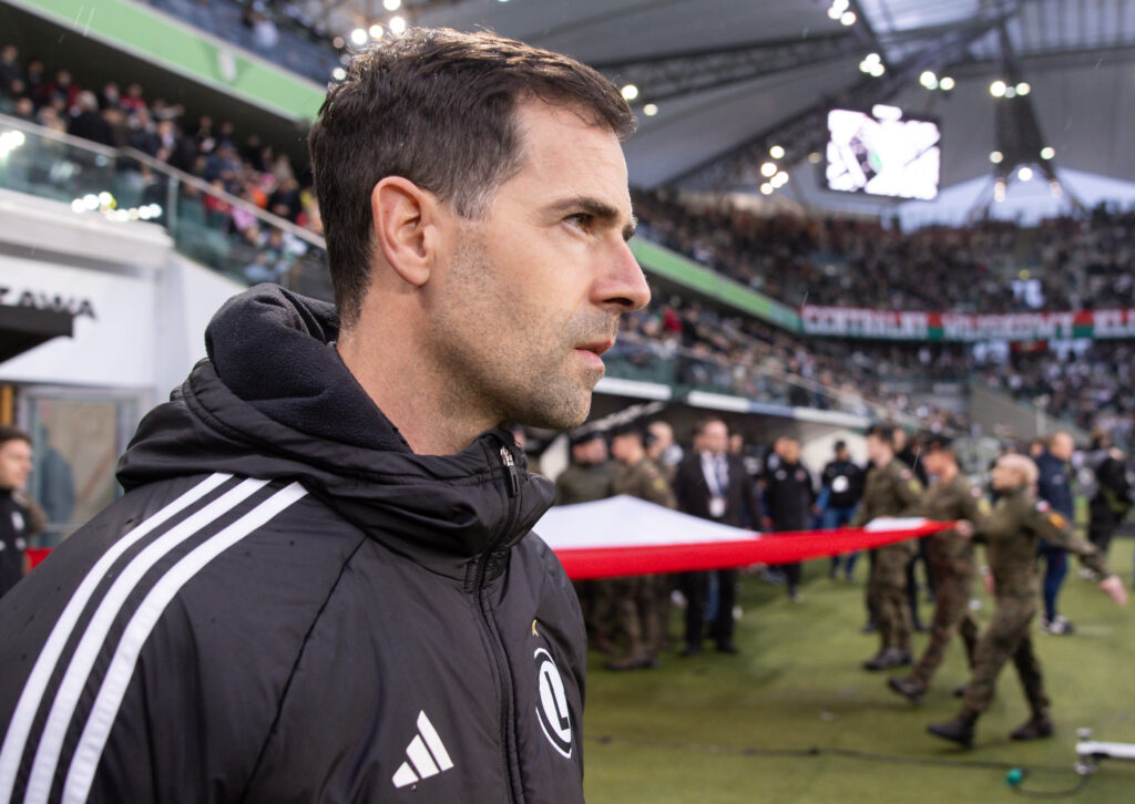 2025.11.09 Warszawa pilka nozna PKO Ekstraklasa sezon 2025/2026
Legia Warszawa - BrukBet Termalica Nieciecza
N/z Trener Inaki Astiz (Legia)
Foto Tomasz Jastrzebowski / Foto Olimpik / PressFocus

2025.11.09 Warsaw Football PKO Ekstraklasa season 2025/2026
Legia Warszawa - BrukBet Termalica Nieciecza
Trener Inaki Astiz (Legia)
Credit: Tomasz Jastrzebowski / Foto Olimpik / PressFocus