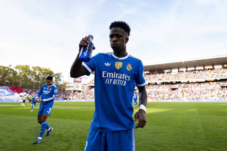 Rayo Vallecano vs Real Madrid - LaLiga EA Sports Vinicius Junior of Real Madrid is seen preparing before the LaLiga EA Sports football match between Rayo Vallecano and Real Madrid at Estadio Vallecas on November 09, 2025 in Madrid, Spain. Madrid Estadio Vallecas Madrid Spain Copyright: xAlbertoxGardinx AGardin_20251109_Foot_Liga_Rayo_ReaMad_0066
2025.11.09 Madryt
pilka nozna liga hiszpanska
Rayo Vallecano - Real Madryt
Foto IMAGO/PressFocus

!!! POLAND ONLY !!!