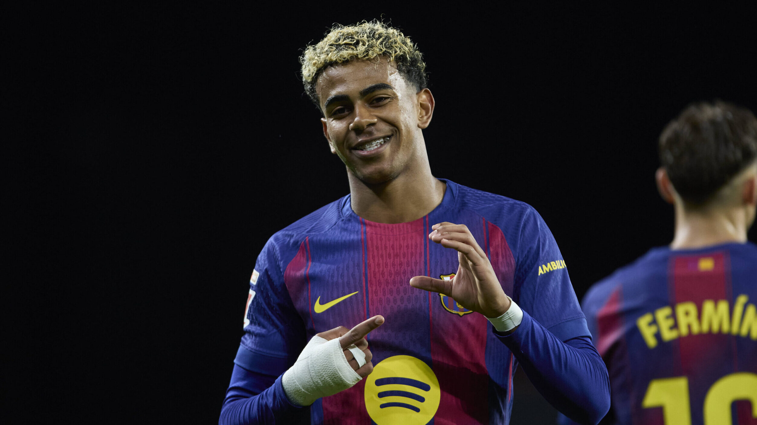 RC Celta de Vigo v FC Barcelona, Barca - LaLiga EA Sports VIGO, SPAIN - NOVEMBER 9: Lamine Yamal of FC Barcelona celebrates after scoring his team s third goal during to the LaLiga EA Sports match between RC Celta de Vigo and FC Barcelona at Abanca Balaidos stadium on November 9, 2025 in Vigo, Spain. Photo by Diego Simon/Photo Players Images/Magara Press Vigo Abanca Balaidos Stadium Spain Copyright: xDiegoxSimonx
2025.11.09 Vigo
pilka nozna liga hiszpanska
Celta Vigo - FC Barcelona
Foto IMAGO/PressFocus

!!! POLAND ONLY !!!