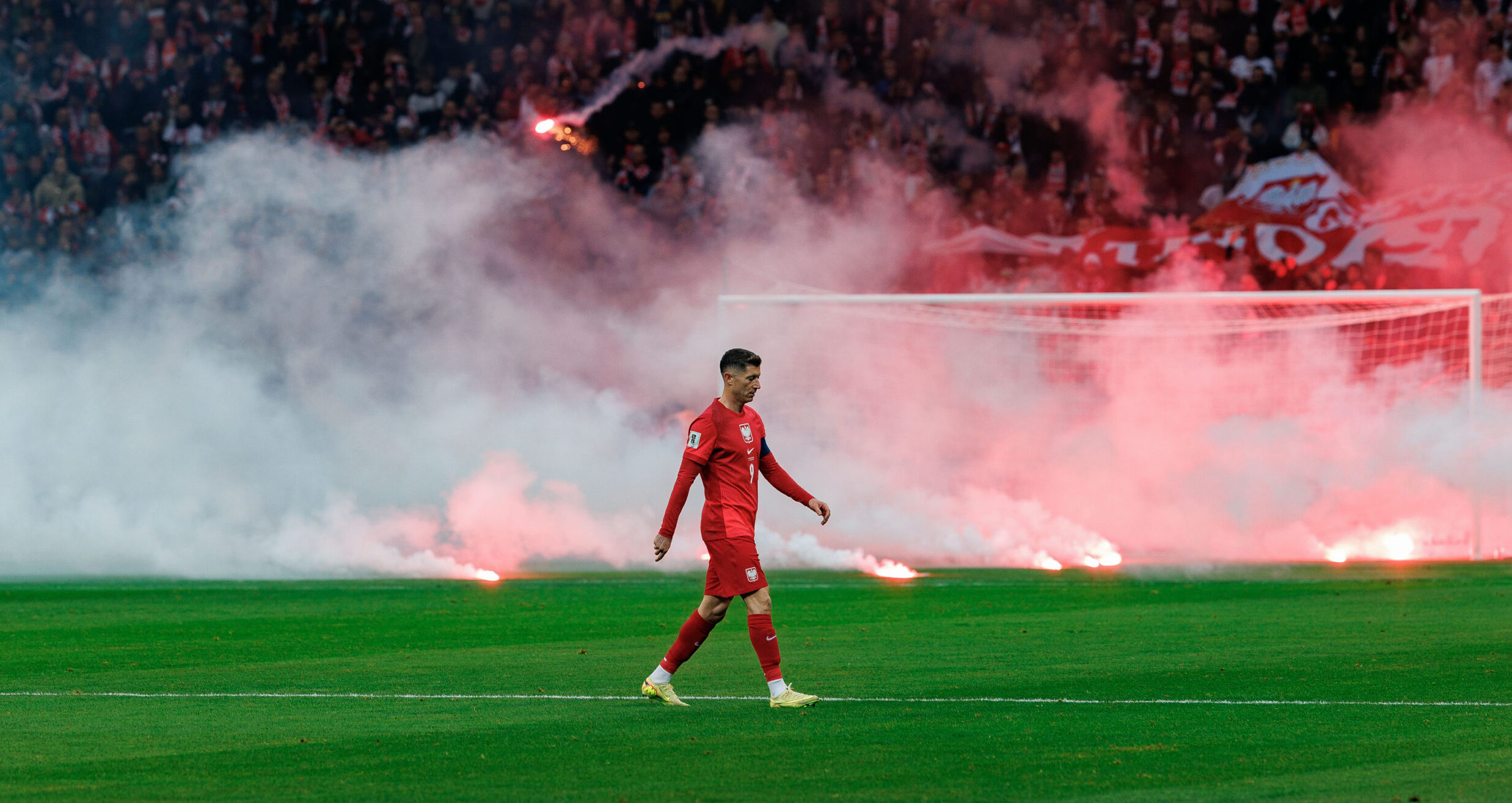 2025.11.14 Warszawa
Pilka nozna Kwalifikacje Mistrzostw Swiata 2026
Polska - Holandia
N/z Robert Lewandowski przerwany mecz race na murawie kibice
Foto Tomasz Folta / PressFocus

2025.11.14 Warszawa
Football FIFA World Cup 2026 Qualifying round
Poland - Netherlands
Robert Lewandowski przerwany mecz race na murawie kibice
Credit: Tomasz Folta / PressFocus