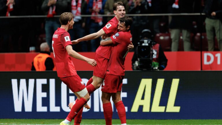 2025.11.14 Warszawa
Pilka nozna Kwalifikacje Mistrzostw Swiata 2026
Polska - Holandia
N/z Gol bramka radosc Jakub Kaminski Jakub Kiwior Jan Ziolkowski
Foto Tomasz Folta / PressFocus

2025.11.14 Warszawa
Football FIFA World Cup 2026 Qualifying round
Poland - Netherlands
Gol bramka radosc Jakub Kaminski Jakub Kiwior Jan Ziolkowski
Credit: Tomasz Folta / PressFocus