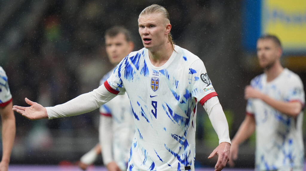 Norway&#039;s Erling Haaland  during the match between Italy and Norway at the San Siro Stadium in Milan , north Italy - Sunday , November 16 , 2025. Sport - Soccer . (Photo by Spada/LaPresse) (Photo by Spada/LaPresse/Sipa USA)
2025.11.16 Mediolan
pilka nozna mistrzostwa swiata kwalifikacje
Wlochy - Norwegia
Foto LaPresse/SIPA USA/PressFocus

!!! POLAND ONLY !!!