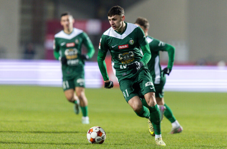 2025.11.21 Pruszkow pilka nozna Betclic 1. Liga sezon 2025/2026
Pogon Grodzisk Mazowiecki - Slask Wroclaw
N/z Przemyslaw Banaszak (Slask)
Foto Tomasz Jastrzebowski / Foto Olimpik / PressFocus

2025.11.21 Pruszkow Football Polish 1st Division 2025/2026
Pogon Grodzisk Mazowiecki - Slask Wroclaw
Przemyslaw Banaszak (Slask)
Credit: Tomasz Jastrzebowski / Foto Olimpik / PressFocus