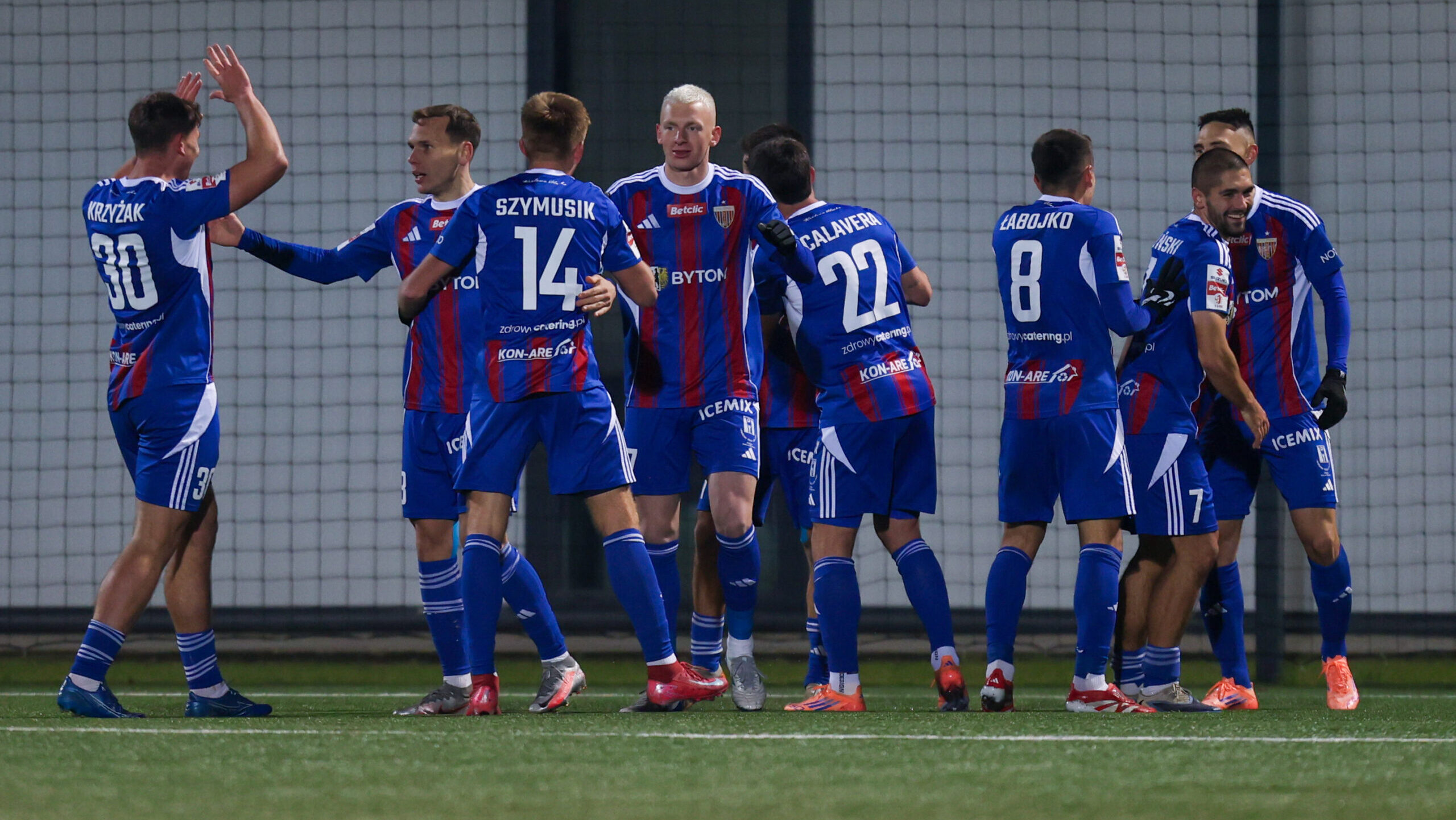 2025.11.22 Bytom
Pilka nozna Betclic 1 Liga Sezon 2025/2026
Polonia Bytom - FKS Stal Mielec
N/z radosc, radosc po golu, radosc po bramce, gol, bramka Jakub Arak
Foto Sebastian Sienkiewicz / PressFocus

2025.11.22 Bytom
Football - Polish Betclic 1 Liga Season 2025/2026
Polonia Bytom - FKS Stal Mielec
radosc, radosc po golu, radosc po bramce, gol, bramka Jakub Arak
Credit: Sebastian Sienkiewicz / PressFocus