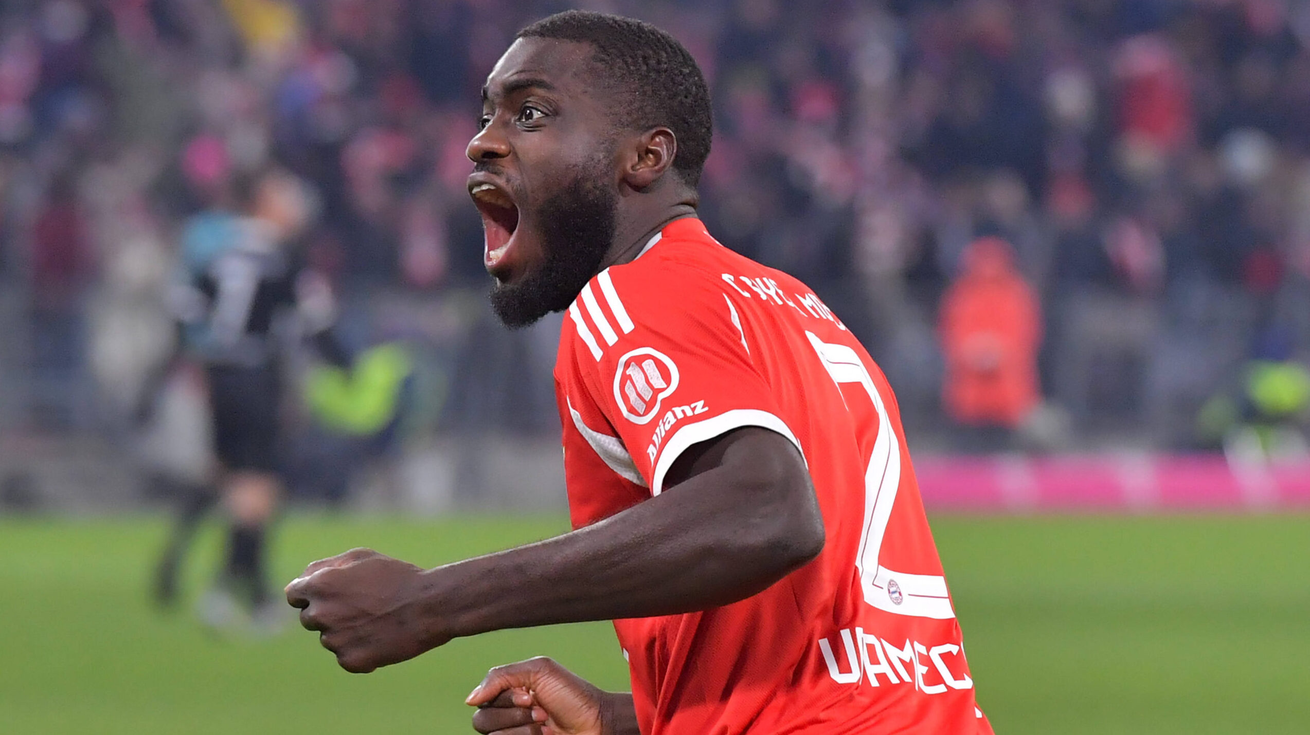 22.11.2025, xblx, Fussball 1.Bundesliga, FC Bayern Muenchen - SC Freiburg v.l. Dayot Upamecano FC Bayern Muenchen, Goal scored, Tor zum 3:2, celebrate the goal, Torjubel , Jubel, jubeln, jubelt, DFL/DFB REGULATIONS PROHIBIT ANY USE OF PHOTOGRAPHS as IMAGE SEQUENCES and/or QUASI-VIDEO Muenchen *** 22 11 2025, xblx, Fussball 1 Bundesliga, FC Bayern Muenchen SC Freiburg v l Dayot Upamecano FC Bayern Muenchen , Goal scored, Tor zum 3 2, celebrate the goal, Torjubel , Jubel, jubeln, jubelt, DFL DFB REGULATIONS PROHIBIT ANY USE OF PHOTOGRAPHS as IMAGE SEQUENCES and or QUASI VIDEO Muenchen
2025.11.22 Monachium
pilka nozna , liga niemiecka
Bayern Monachium - SC Freiburg
Foto IMAGO/PressFocus

!!! POLAND ONLY !!!