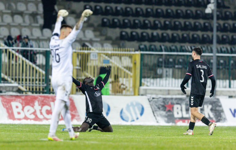 2025.11.23 Warszawa, pilka nozna, Betclic 1. Liga, sezon 2025/2026,
Polonia Warszawa - Odra Opole,
N/z Mateusz Kuchta (Polonia), Souleymane Cisse (Polonia), Hajdin Salihu (Polonia), radosc
Foto Tomasz Jastrzebowski / Foto Olimpik / PressFocus

2025.11.23 Warsaw football, 1st division,  season 2025/2026
Polonia Warszawa - Odra Opole,
Mateusz Kuchta (Polonia), Souleymane Cisse (Polonia), Hajdin Salihu (Polonia), radosc
Credit: Tomasz Jastrzebowski / Foto Olimpik / PressFocus