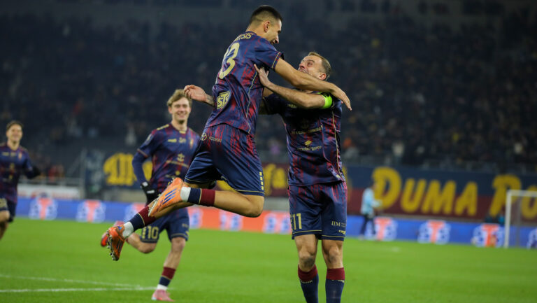 2025.11.24  Szczecin
pilka nozna PKO Ekstraklasa sezon 2025/2026
Pogon Szczecin - Zaglebie Lubin 
N/z Dimitrios Keramitsis Kamil Grosicki
Foto Kasia Dzierzynska / PressFocus

2025.11.24 Szczecin
Football - Polish PKO Ekstraklasa season 2025/2026
Pogon Szczecin - Zaglebie Lubin 
Dimitrios Keramitsis Kamil Grosicki
Credit: Kasia Dzierzynska / PressFocus