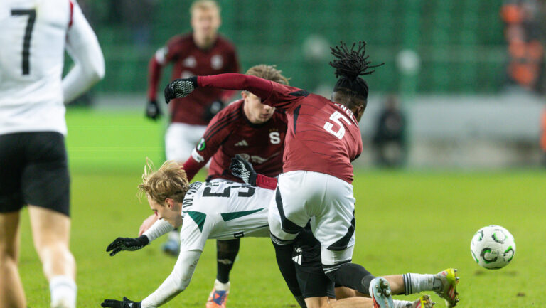 2025.11.27 Warszawa  pilka nozna Liga Konferencji sezon 2025/2026
Legia Warszawa - Sparta Praga
N/z Wojciech Urbanski (Legia), Santiago Eneme (Sparta)
Foto Tomasz Jastrzebowski / Foto Olimpik / PressFocus

2025.11.27 Warszawa football UEFA Conference League season 2025/2026
Legia Warszawa - Sparta Praha
Wojciech Urbanski (Legia), Santiago Eneme (Sparta)
Credit: Tomasz Jastrzebowski / Foto Olimpik / PressFocus