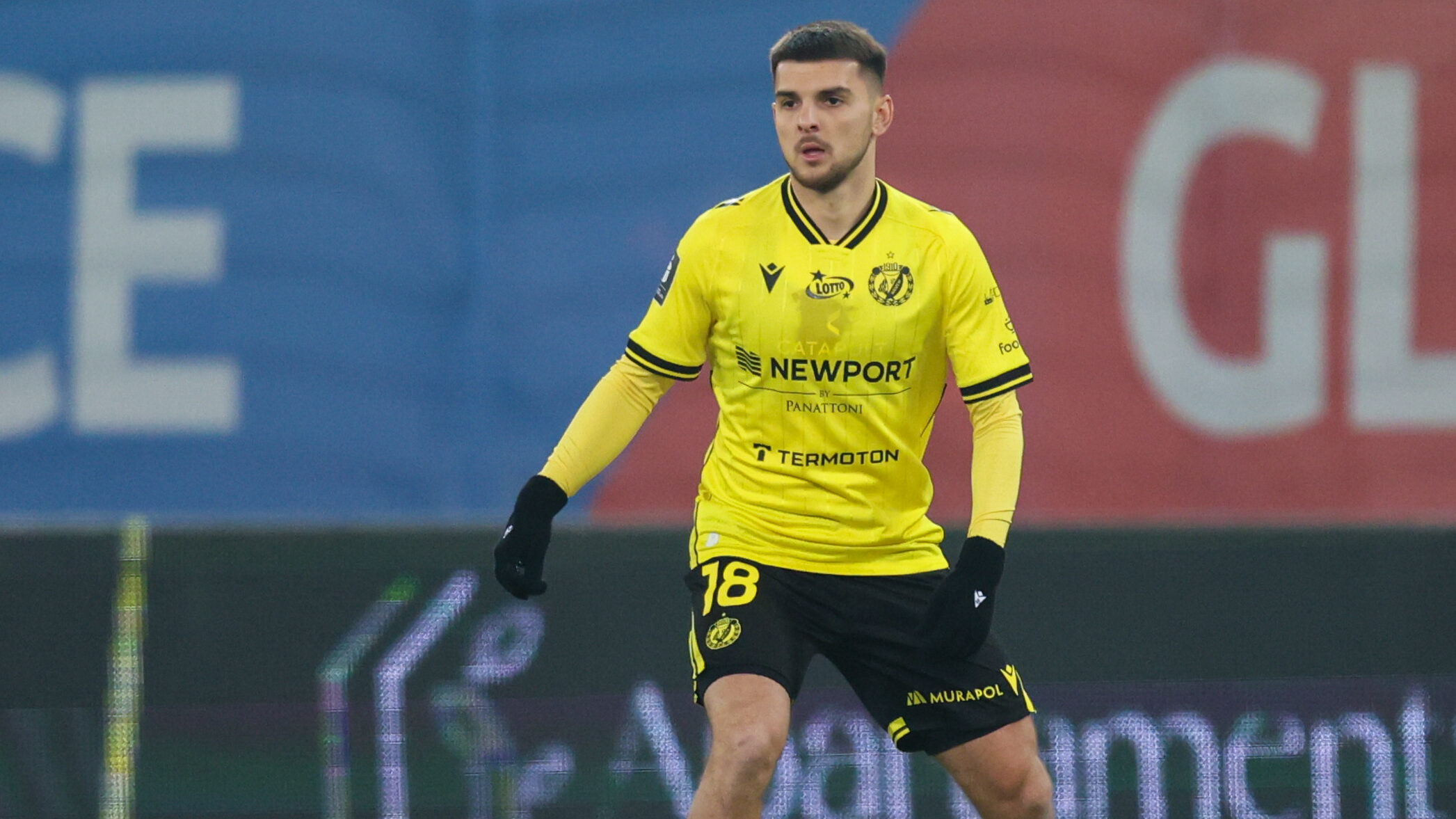 2025.11.28 Gliwice
Pilka nozna PKO Ekstraklasa sezon 2025/2026
Piast Gliwice - Widzew Lodz
N/z Lindon Selahi
Foto Sebastian Sienkiewicz / PressFocus

2025.11.28 Gliwice
Football - Polish PKO Ekstraklasa season 2025/2026
Piast Gliwice - Widzew Lodz
Lindon Selahi
Credit: Sebastian Sienkiewicz / PressFocus