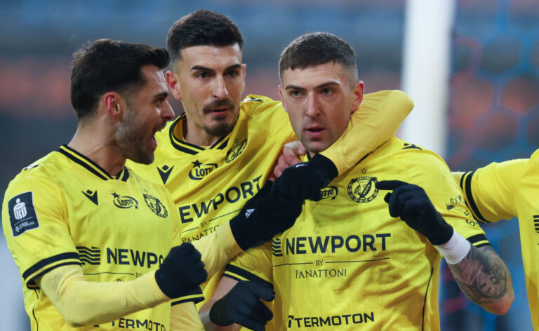 2025.11.28 Gliwice
Pilka nozna PKO Ekstraklasa sezon 2025/2026
Piast Gliwice - Widzew Lodz
N/z radosc, radosc po golu, radosc po bramce, gol, bramka Sebastian Bergier
Foto Sebastian Sienkiewicz / PressFocus

2025.11.28 Gliwice
Football - Polish PKO Ekstraklasa season 2025/2026
Piast Gliwice - Widzew Lodz
radosc, radosc po golu, radosc po bramce, gol, bramka Sebastian Bergier
Credit: Sebastian Sienkiewicz / PressFocus