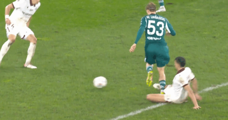 Czy Legii należał się rzut karny? Ekspert Canal+ ocenia decyzję sędziego