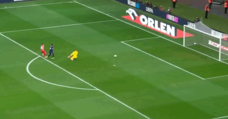 Jakub Kamiński daje prowadzenie Polakom. Cudna asysta Lewego! [WIDEO]