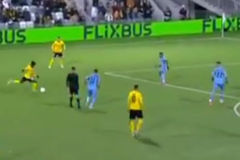 Kosmiczny gol w Lidze Konferencji! Torpeda z dużego dystansu [WIDEO]