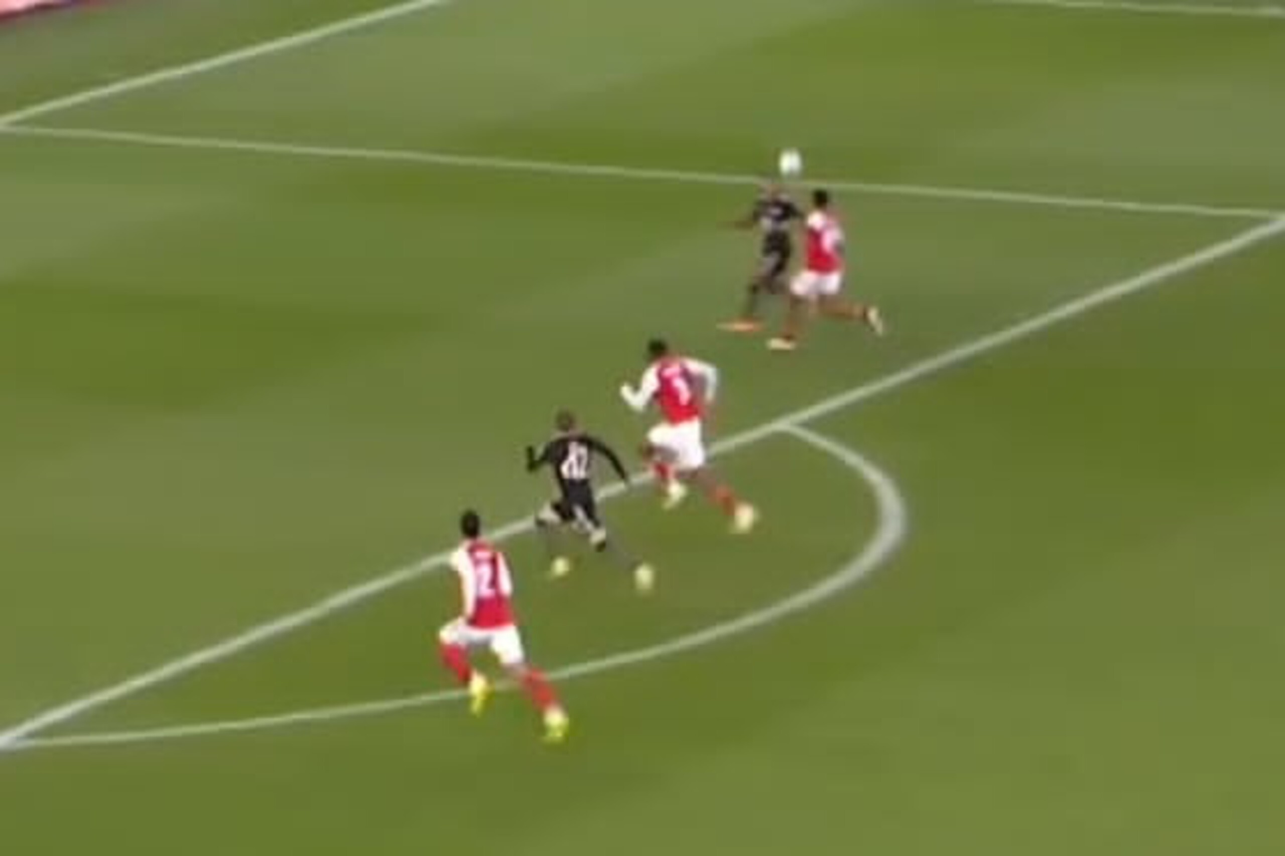 Cudowna akcja Bayernu w hicie Ligi Mistrzów! 17-latek znów trafia [WIDEO]