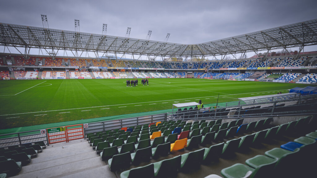 11.04.2025 Bielsko Biala  
Pilka nozna,
Betclic 2 liga sezon 2024/2025,
Podbeskidzie Bielsko Biala - Chojniczanka Chojnice 
n/z Stadion Podbeskidzia Bielsko Biala 
foto Krzysztof Dzierzawa / PressFocus
11.04.2025 Bielsko Biala
Football,
second division season 2024/2025 ,
Podbeskidzie Bielsko Biala - Chojniczanka Chojnice 
n/z Stadion Podbeskidzia Bielsko Biala 
foto Krzysztof Dzierzawa / PressFocus