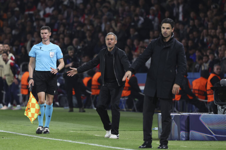 Luis Enrique (PSG) - Mikel Arteta (Arsenal) - Photo :  Michtof / Michtof / PsnewZ / SIPA /00308729_0084//Credit:PSNEWZ/SIPA/2505080136
2025.05.07 Paryz
pilka nozna liga mistrzow
PSG - Arsenal Londyn
Foto PSNEWZ/SIPA/PressFocus

!!! POLAND ONLY !!!