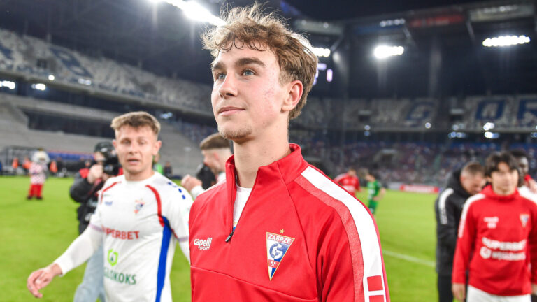 2025.05.09 Zabrze
Pilka nozna PKO BP Ekstraklasa Sezon 2024/2025
Gornik Zabrze - Slask Wroclaw
N/z Dominik Sarapata, radosc, wygrana, zwyciestwo
Foto Marcin Bulanda / PressFocus

2025.05.09 Zabrze
Football Polish PKO BP Ekstraklasa League Season 2024/2025
Gornik Zabrze - Slask Wroclaw
Dominik Sarapata, radosc, wygrana, zwyciestwo
Credit: Marcin Bulanda / PressFocus