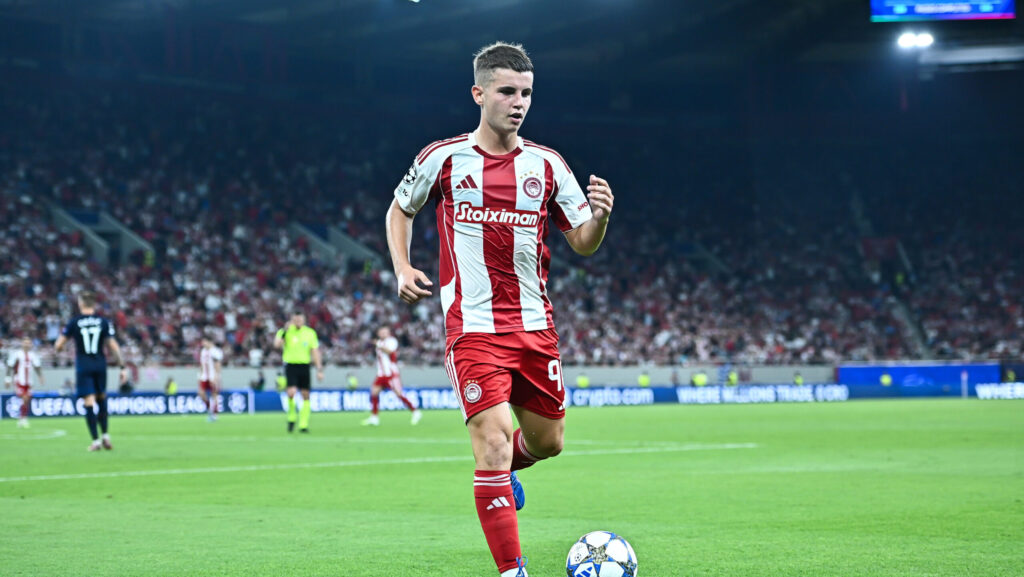 96 Christos Mouzakitis of Olympiacos in action during the UEFA Champions League, League Phase, Matchday 1 game between Olympiacos and Paphos FC at Georgios Karaiskakis Stadium on September 17, 2025, in Piraeus, Greece. (Photo by Stefanos Kyriazis/IPA Sport / ipa-agency.net/IPA/Sipa USA)
2025.09.18 Pireus
pilka nozna liga mistrzow
Olympiakos Pireus - Pafos FC
Foto IPA/SIPA USA/PressFocus

!!! POLAND ONLY !!!