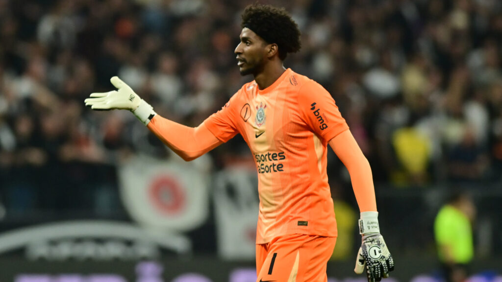 NEO QUIMICA ARENA Sao PAulo (SP), 09/28/2025 - BRAZILIAN CHAMPIONSHIP / CORINTHIANS X FLAMENGO - Player Hugo Souza from Corinthians, during the match between CORINTHIANS X FLAMENGO, valid for the twenty-fifth round of the Brazilian Championship, held at Neo Quimica Arena, on the night of this Sunday, 28 (Photo: Eduardo Carmim / Photo Premium / SPP) 30930 (EDUARDO CARMIM, Eduardo Carmim / SPP) (Photo by EDUARDO CARMIM, Eduardo Carmim / SPP/Sipa USA)
2025.09.28 Sao Paulo
pilka nozna liga brazylijska
Corinthians - Flamengo
Foto SPP/SIPA USA/PressFocus

!!! POLAND ONLY !!!