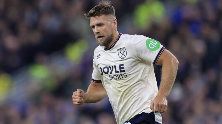 Everton v West Ham United Premier League 29/09/2025. Niclas Fullkrug 11 of West Ham United during the Premier League match between Everton and West Ham United at Hill Dickinson Stadium, Liverpool, England on 29 September 2025. Liverpool Hill Dickinson Stadium Merseyside England Editorial use only DataCo restrictions apply See www.football-dataco.com , Copyright: xConorxMolloyx PSI-22937-0047
2025.09.29 Liverpool
pilka nozna , liga angielska
Everton FC - West Ham United
Foto IMAGO/PressFocus

!!! POLAND ONLY !!!