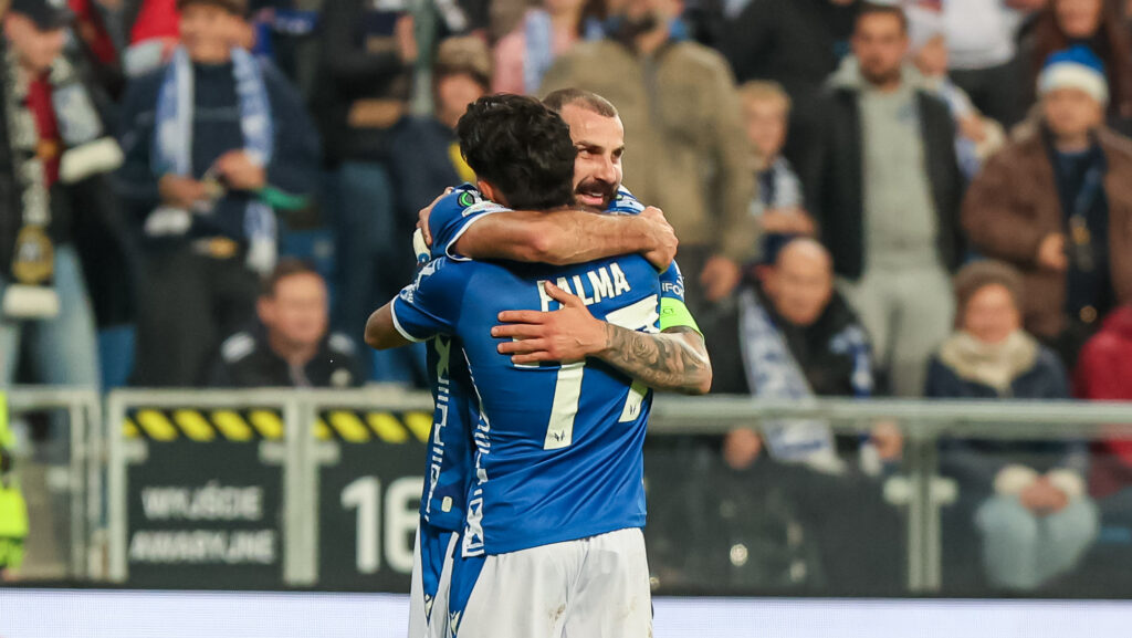 2025.10.02 Poznan
Pilka nozna UEFA Liga Konferencji Faza Ligowa
Lech Poznan - SK Rapid Wieden
N/z Mikael Ishak gol radosc bramka Luis Palma
Foto Pawel Jaskolka / PressFocus

2025.10.02 Poznan
Football UEFA Conference League Matchday 1 Lech Poznan - SK Rapid
Credit: Pawel Jaskolka / PressFocus