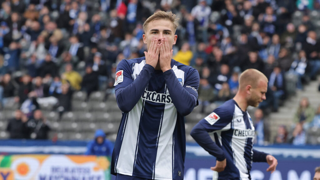 Marten Winkler enttauscht nach vergebener Torchance / Enttauschung / / Fussball Fussball / DFL 2.Bundesliga Herren / 8. Spieltag Saison 2025/2026 / 04.10.2025 / Hertha BSC Berlin vs. Preussen Munster / DFL regulations prohibit any use of photographs as image sequences and/or quasi-video / *** Marten Winkler disappointed after missed goal chance Disappointment Sport Football Soccer DFL 2 Bundesliga Men 8 Matchday Season 2025 2026 04 10 2025 Hertha BSC Berlin vs Preussen Munster DFL regulations prohibit any use of photographs as image sequences and or quasi video
2025.10.04 Berlin
pilka nozna , 2. liga niemiecka
Hertha BSC Berlin - Preussen Muenster
Foto IMAGO/PressFocus

!!! POLAND ONLY !!!